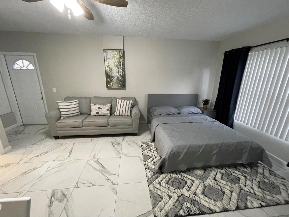 Adorable Suite In Tampa. ภายนอก รูปภาพ