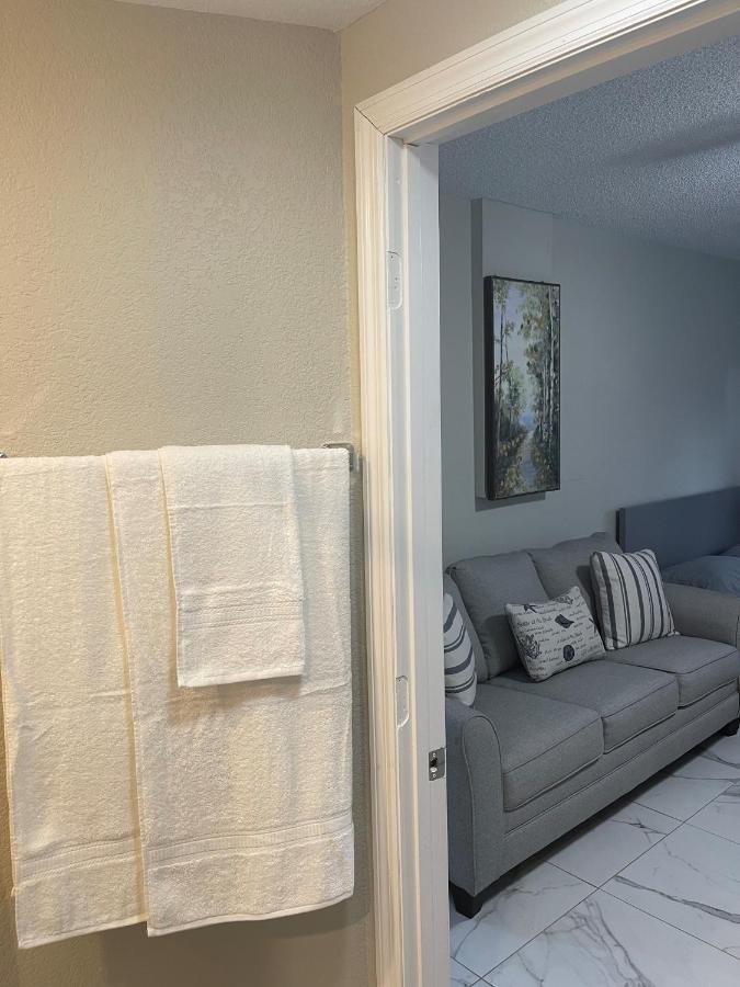 Adorable Suite In Tampa. ภายนอก รูปภาพ